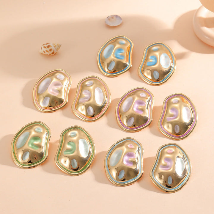 Ladies Hanging Earrings in a modern, organic design All Fashion