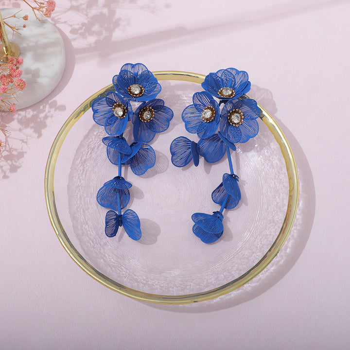 Ladies' earrings in elegant floral design All Fashion