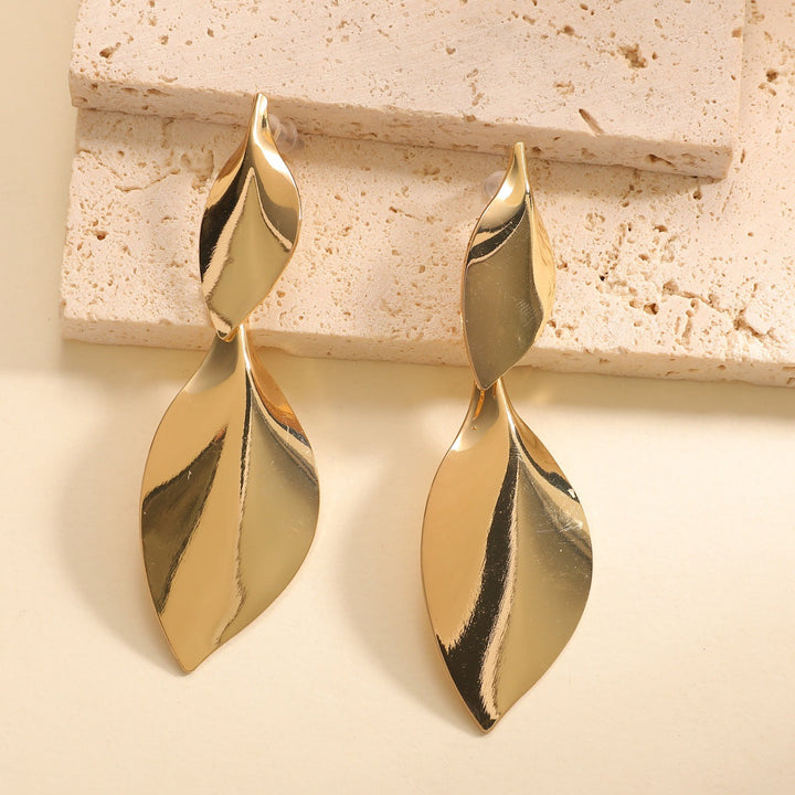 Women Hanging Earrings with Elegant Leaf Shape and Luxurious Finish All Fashion