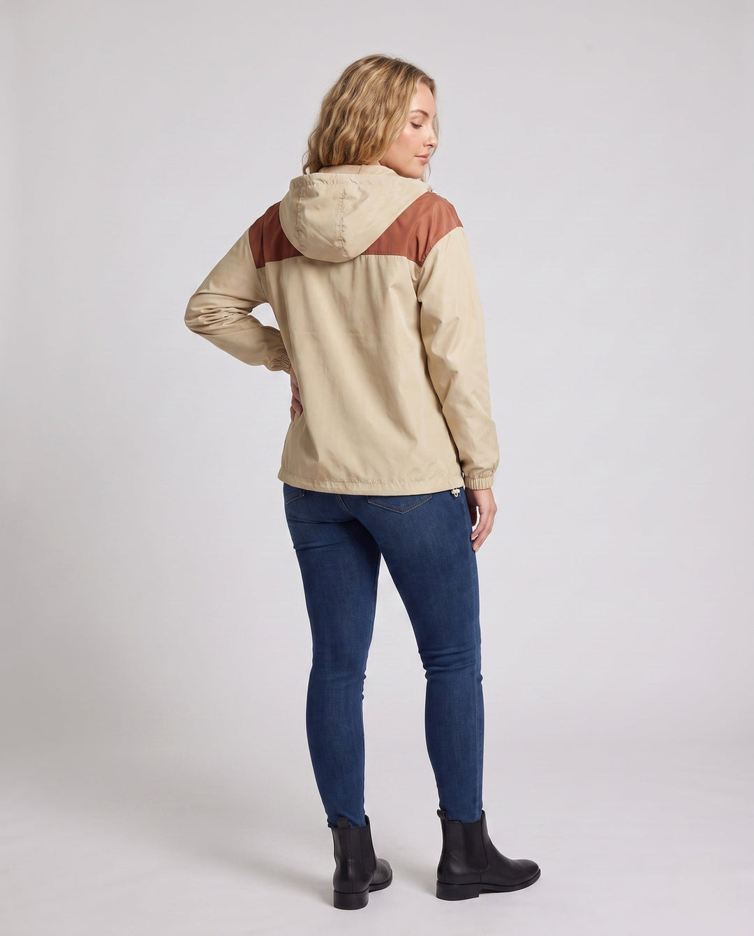 Product 15874244313418 - back_view