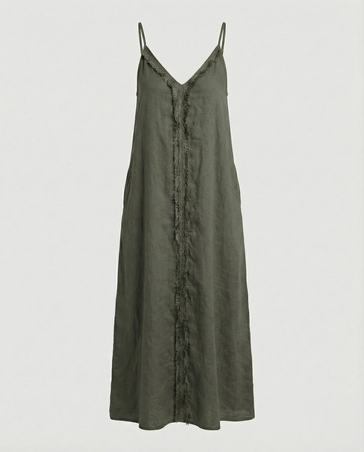 Women’s maxi dress with casual V-neckline and side pockets