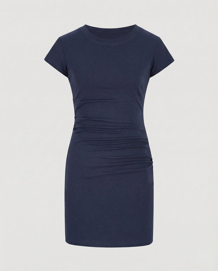 Figure-hugging mini dress with round neck and gathers for summer